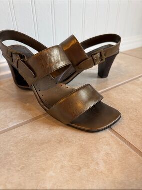 Liz Claiborne Dark Brown Leather Slingback Heels